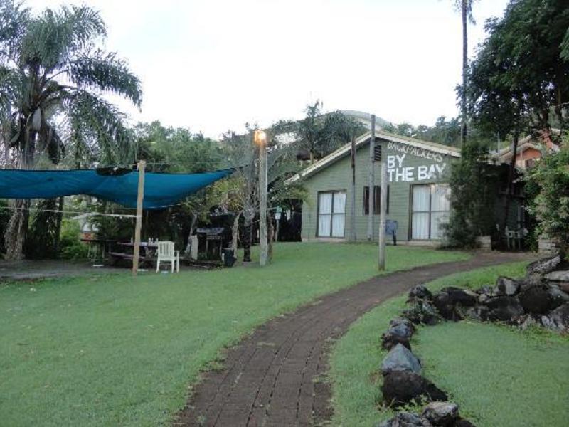 A Pousada Backpackers By The Bay Airlie Beach Exterior foto